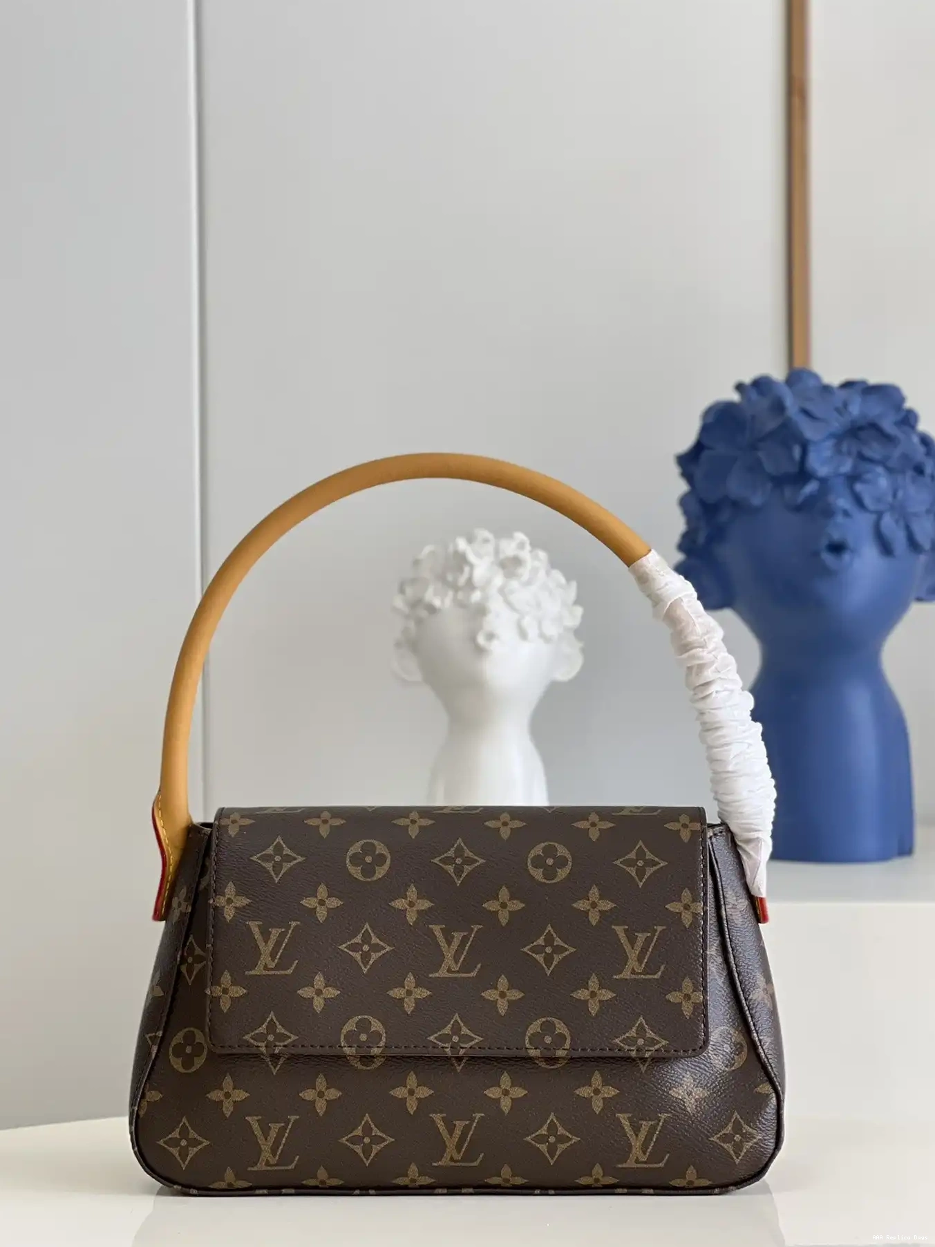 Aaa replica ru Vuitton looping Louis bag-24x21x9cm 0615